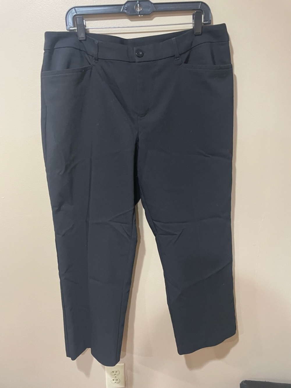 Christopher & Banks Black Women's Pants - Size 16 Short